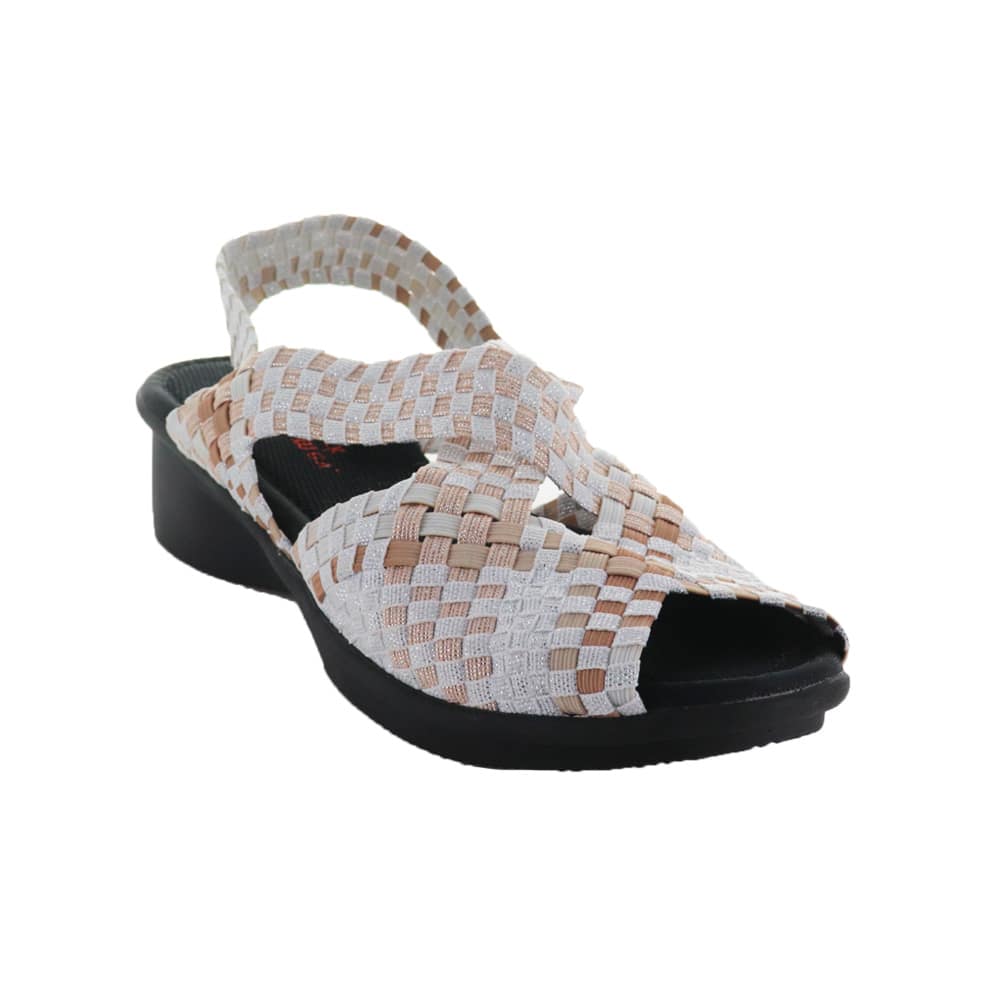 brighten_kent_yael_nude_mix_quarter