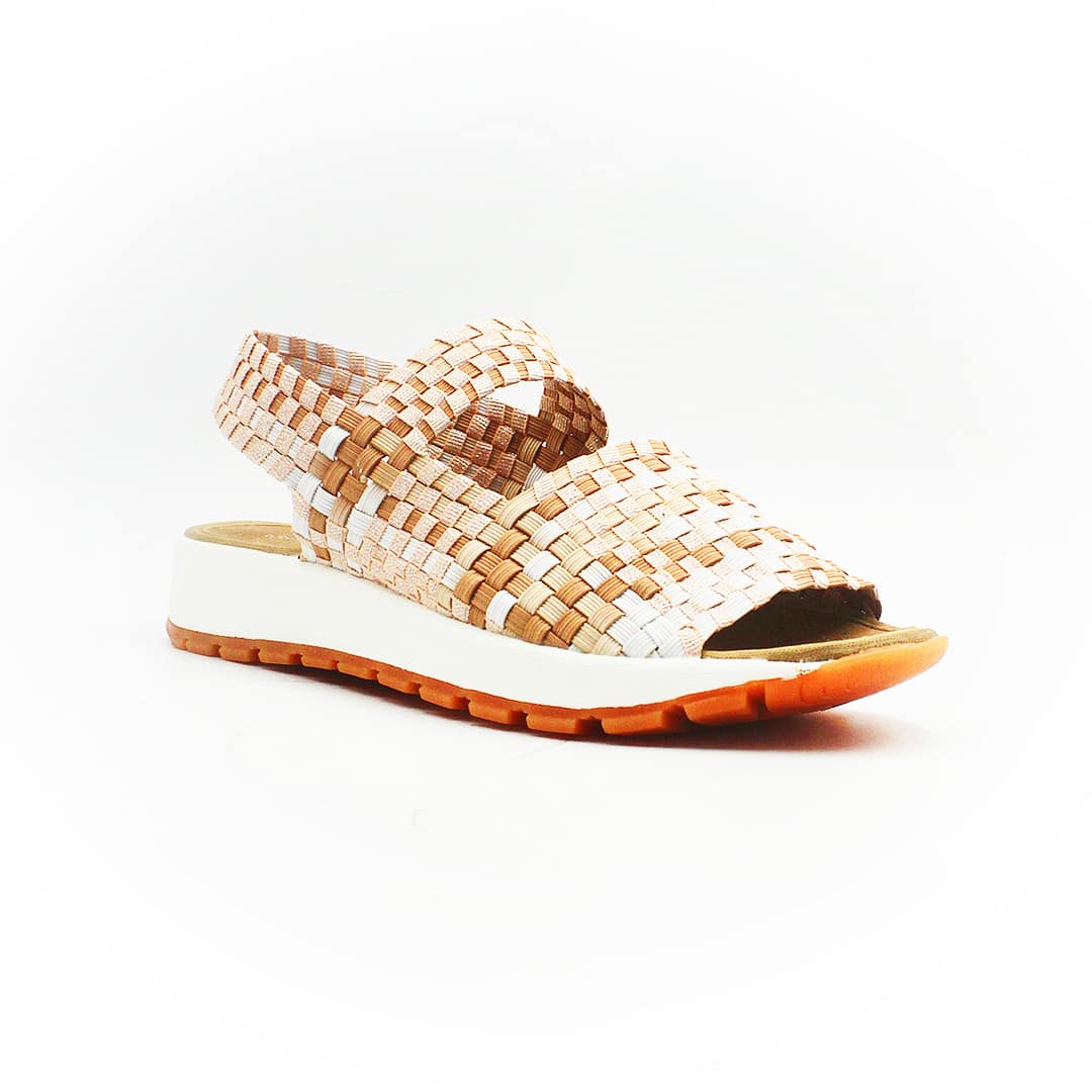 bernie-mev-tara-bay-nude-2