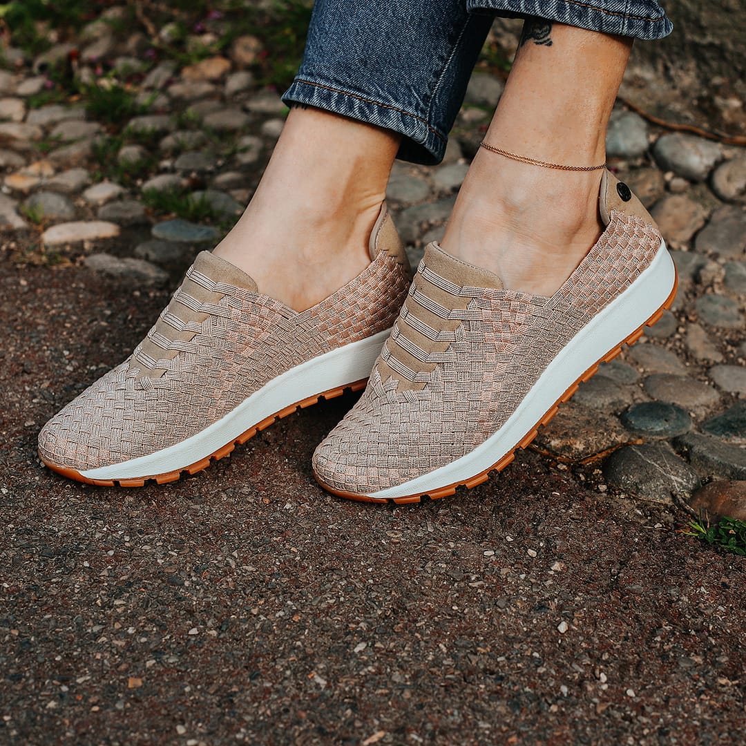 tara-vivaldi-new-blush-shimmer