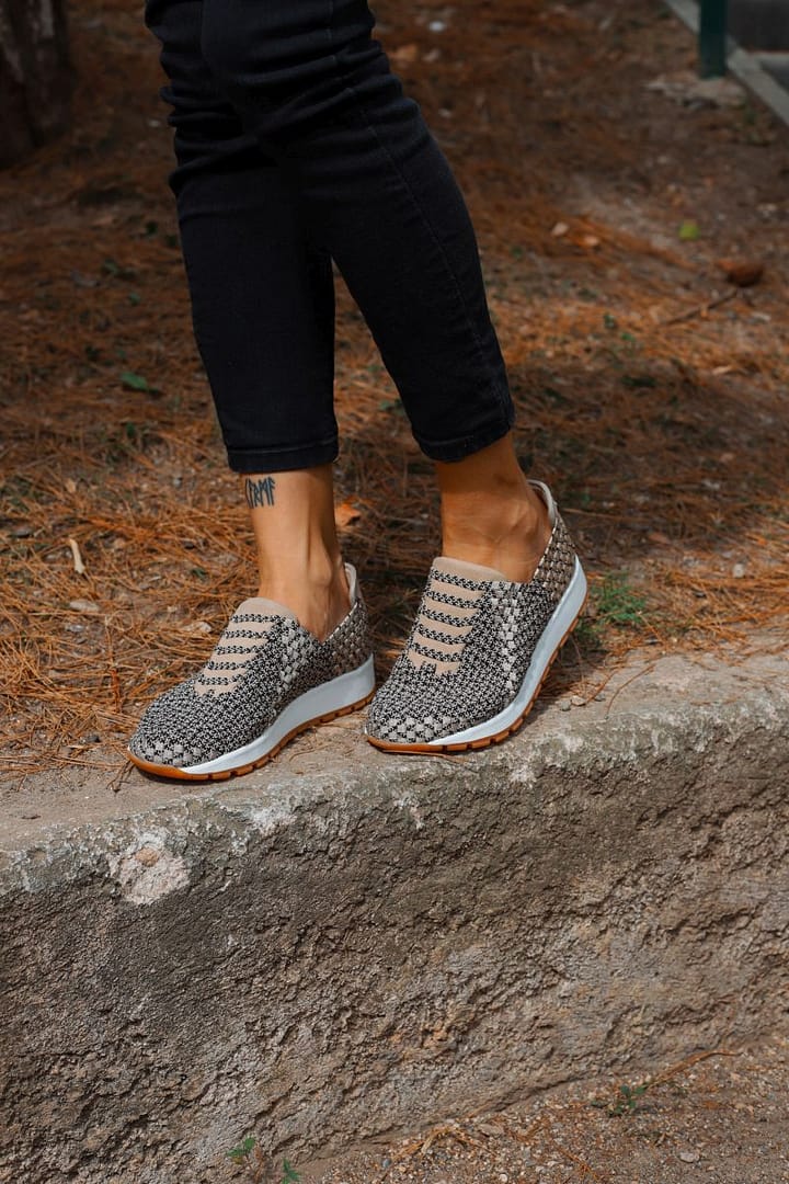 bernie-mev-tara-vivaldi-wheat-mix-101