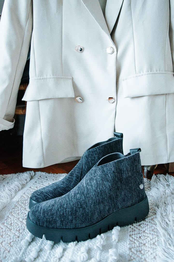 bernie-mev-fx-sally-dark-grey-velvet-35