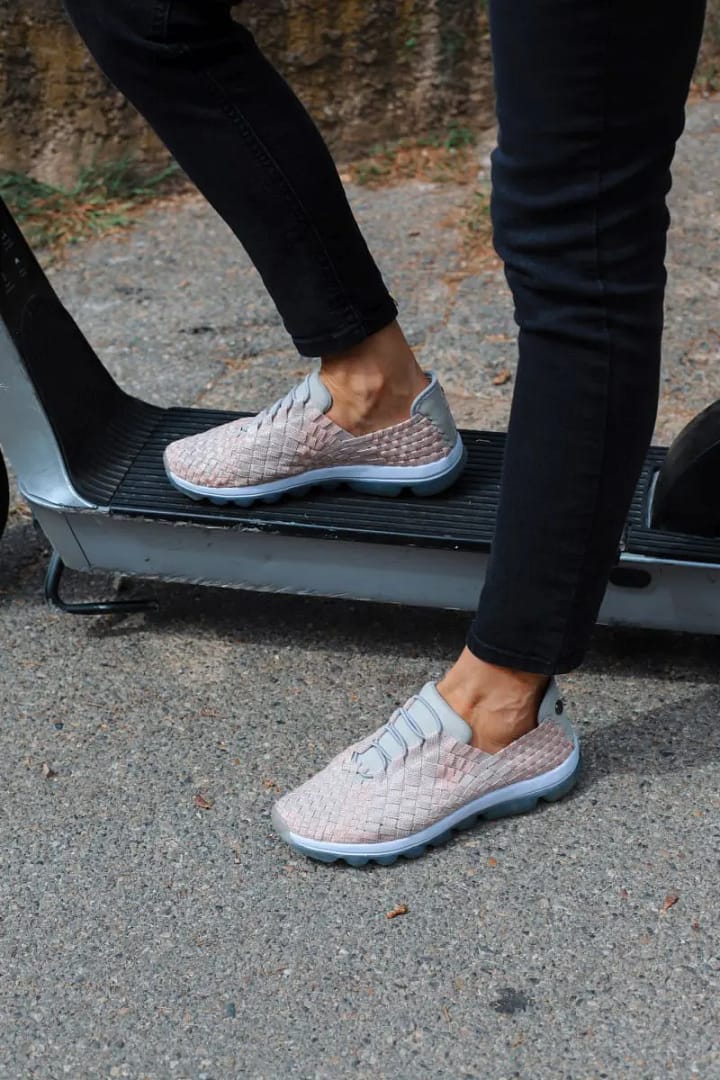 bernie-mev-gummies-victoria-new-blush-shimmer-51